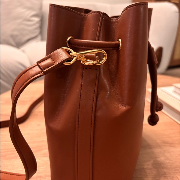GAP Vegan Leather Bucket Bag in Arrow Brown - Picture 3 of 5